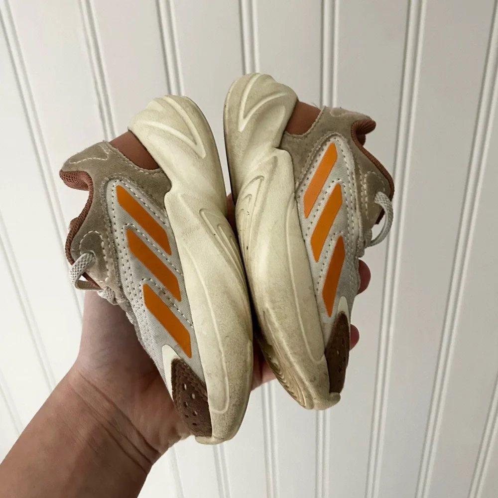 adidas Originals Ofelia Toddler Size 5 Adiprene Cushion Beige Brown Sneakers